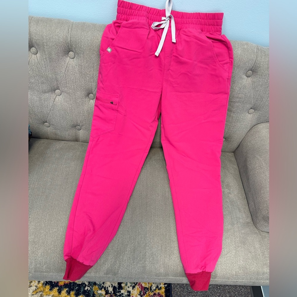 FIGS Limited Edition Shocking PINK Zamora Jogger - Size Small